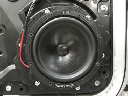 Установка акустики BLAM 165 ES в Volkswagen Touareg II NF