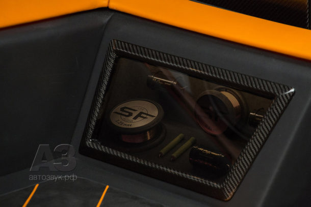 Аудиосистема в Mercedes-Benz G-klasse W463