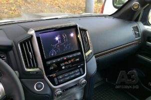 Мультимедийная система в Toyota Land Cruiser 200