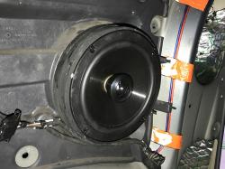 Установка акустики Rainbow EL-X165A в Volkswagen Multivan T6
