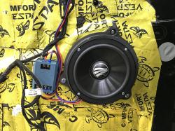 Установка акустики Rainbow EL-C260A в GAC GS8