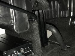 Установка усилителя Hellion HAM 4.6pinDSP в Changan UNI-S