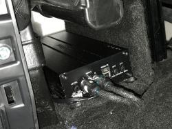 Установка усилителя Hellion HAM 800.2D в Changan UNI-S