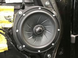 Установка акустики Eton PFX 16 в KIA Sorento IV (MQ)