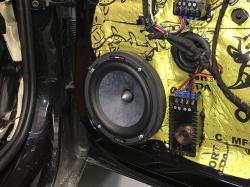 Установка акустики Focal Slatefiber PS 165 SF в Skoda Superb II (B6)