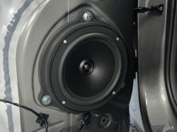 Установка акустики Axton ATX165S в Geely Coolray