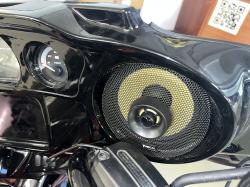 Установка акустики Focal HDA 165-2014 UP в Harley-Davidson Electra Glide