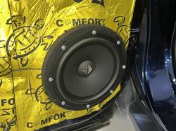 Установка акустики Helix Ci3 W165FM-S3 в Honda Pilot III