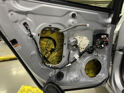 Установка шумоизоляции Comfort Mat Vespa в Audi A6 (C8)