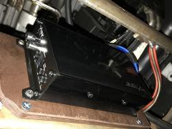 Установка усилителя Vibe PowerBox 400.1M-V7 в JEEP Wrangler III JK