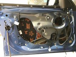 Установка шумоизоляции Comfort Mat Cobra в BMW 3 (F30)