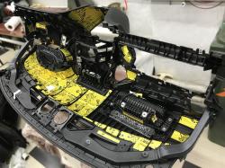 Установка шумоизоляции Comfort Mat Gold G2 в Mercedes V class (W447)