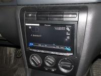 Фотография установки магнитолы Pioneer AVH-X8700BT в Skoda Octavia (A4)