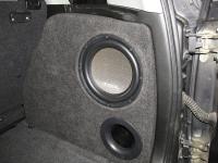 Установка сабвуфера Focal Access 25 A4 в Suzuki Grand Vitara