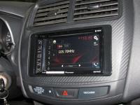 Фотография установки магнитолы Pioneer AVH-X2800BT в Mitsubishi ASX