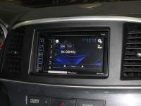 Фотография установки магнитолы Pioneer AVH-X1800DVD в Mitsubishi Lancer X