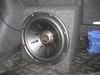 Установка сабвуфера JBL S2-1224 box в Volkswagen Jetta VI