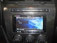 Фотография установки магнитолы Pioneer AVH-P4300DVD в Hummer H3