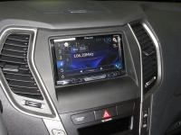 Фотография установки магнитолы Pioneer AVH-X5800BT в Hyundai Santa Fe (III)