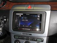 Фотография установки магнитолы Pioneer AVH-X5800BT в Volkswagen Passat B6