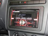 Фотография установки магнитолы Pioneer FH-X380UB в Volkswagen Polo V