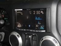 Фотография установки магнитолы Pioneer AVH-X8800BT в Jeep Wrangler III JK