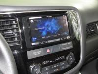 Фотография установки магнитолы Pioneer AVH-X5800BT в Mitsubishi Outlander III