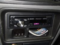 Фотография установки магнитолы Pioneer DEH-2300UB в Suzuki Grand Vitara