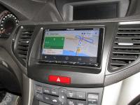 Фотография установки магнитолы Pioneer AVH-Z5000BT в Honda Accord 8