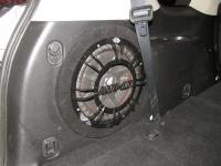 Установка сабвуфера Kicker CWRT121 в Nissan Patrol (Y62)