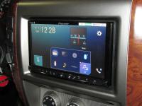 Фотография установки магнитолы Pioneer AVH-Z5000BT в Nissan Patrol