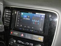 Фотография установки магнитолы Pioneer AVH-Z5000BT в Mitsubishi Outlander III