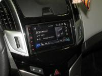 Фотография установки магнитолы Pioneer SPH-DA120 в Chevrolet Cruze