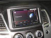 Фотография установки магнитолы Pioneer AVH-Z5000BT в Mitsubishi Pajero Sport