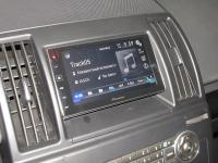 Фотография установки магнитолы Pioneer SPH-DA120 в Land Rover Freelander 2