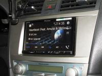 Фотография установки магнитолы Pioneer AVH-Z5100BT в Toyota Camry V40