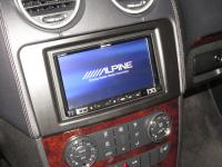 Фотография установки магнитолы Alpine INE-W997D в Mercedes GL (X164)