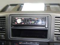 Фотография установки магнитолы Pioneer DEH-5310UB в Volkswagen Caravelle