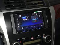 Фотография установки магнитолы Pioneer AVH-Z5100BT в Toyota Camry V50