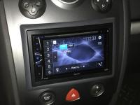 Фотография установки магнитолы Pioneer AVH-G210BT в Renault Megane 2