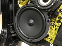 Установка акустики Focal Universal ISU200 в Chevrolet Corvette C5