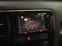 Фотография установки магнитолы Pioneer AVH-Z9100BT в Mitsubishi Outlander III