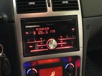 Фотография установки магнитолы Pioneer MVH-S610BT в Peugeot 307