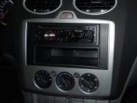 Фотография установки магнитолы Pioneer DEH-2200UB в Ford Focus 2