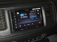 Фотография установки магнитолы Pioneer AVH-Z5100BT в Peugeot Expert III