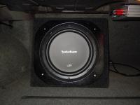 Установка сабвуфера Rockford Fosgate R1S412 box в BMW 5 (E34)