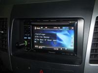 Фотография установки магнитолы Pioneer AVH-2300DVD в Mitsubishi Outlander XL