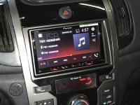 Фотография установки магнитолы Pioneer SPH-DA240BT в KIA Cerato II (TD)