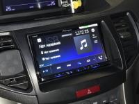 Фотография установки магнитолы Pioneer SPH-DA240BT в Honda Accord 8