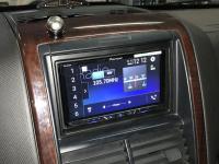 Фотография установки магнитолы Pioneer SPH-DA240BT в Ford Explorer IV